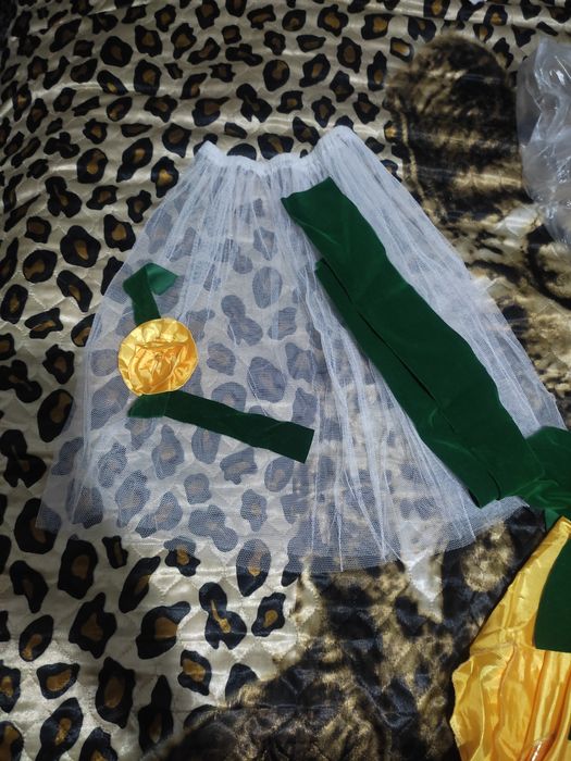 Новогодние платье,140