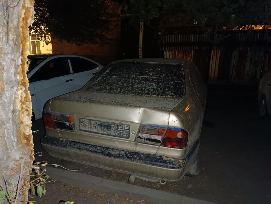 Nissan Primera 1992