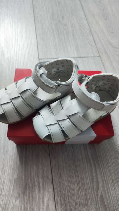 Sandale piele fete Kickers 24