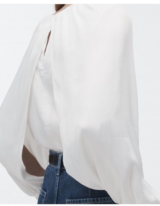 Bluza alba stil capa Zara marime S M L