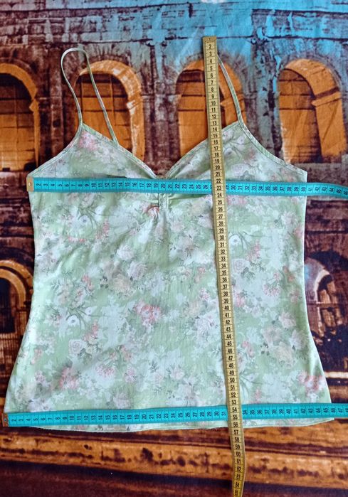 Стилен костюм от 100% лен, нов, размер L, цена 23 евро/45 лв