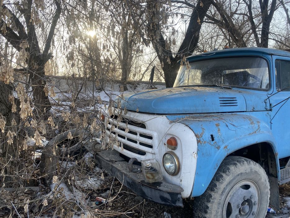 Зил 130 тягач на ходу