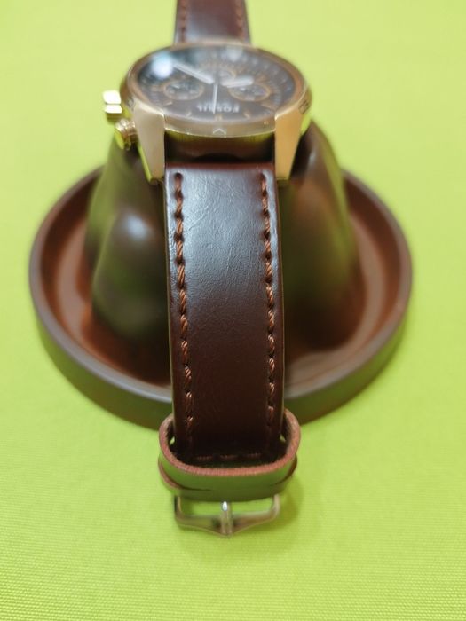 Продавам часовник Fosul