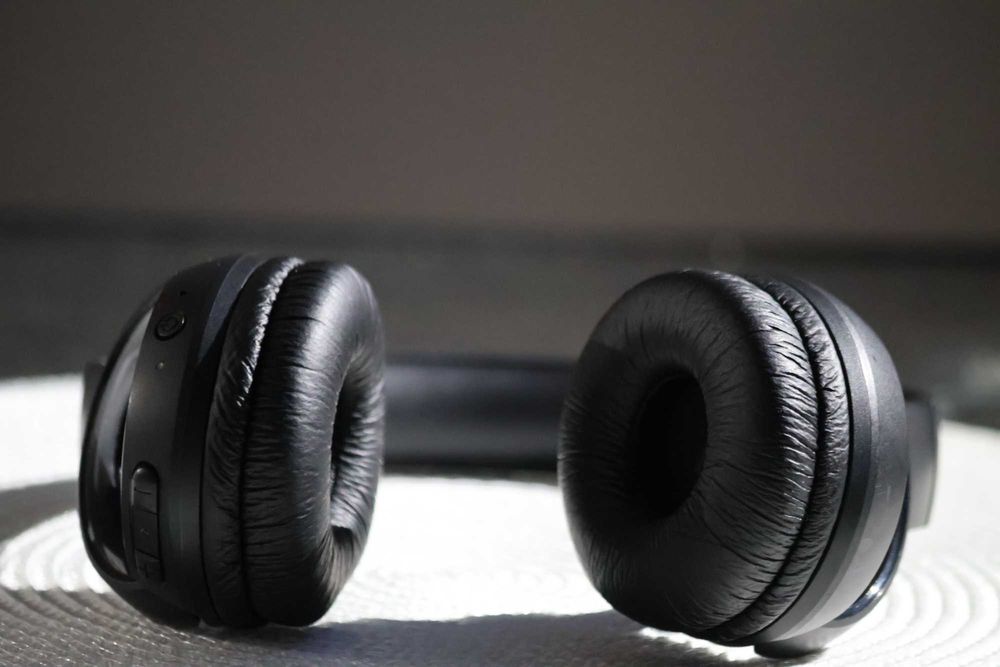 JBL Tune 570BT безжични слушалки