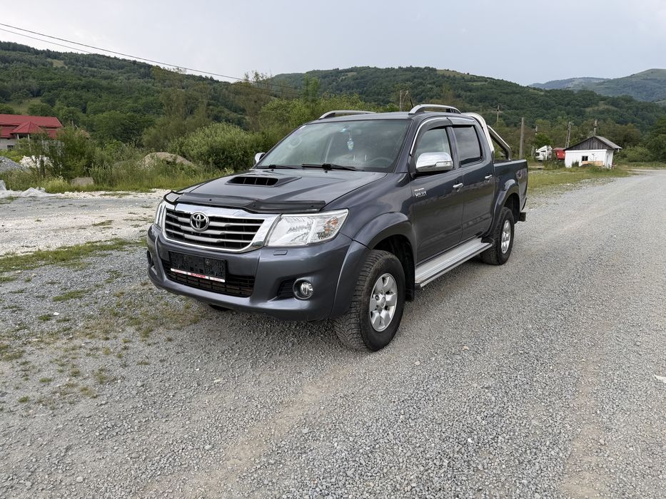 Toyota hilux 2.5/144 cp !