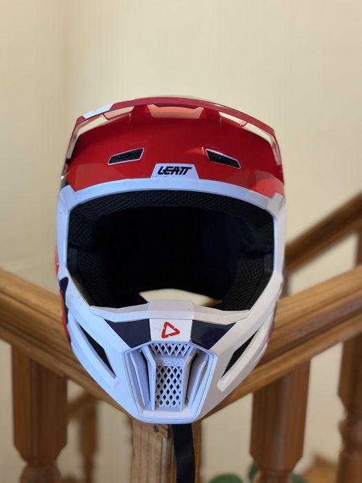 Каска Leatt 2.5 размер М