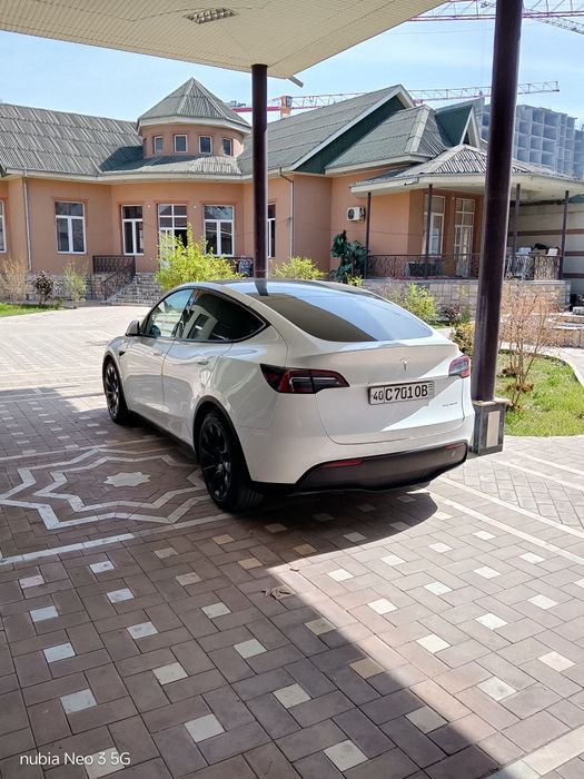 Автомобил тесла сотилади