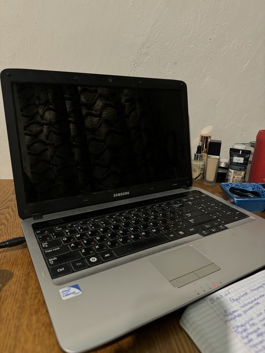 Ноутбук samsung RV508