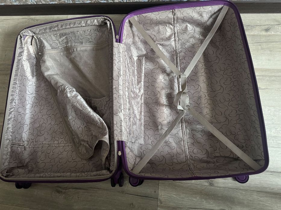 Чемодан LGO (фиолетовый)