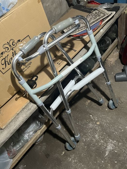 Ходунки модели FS 912 L