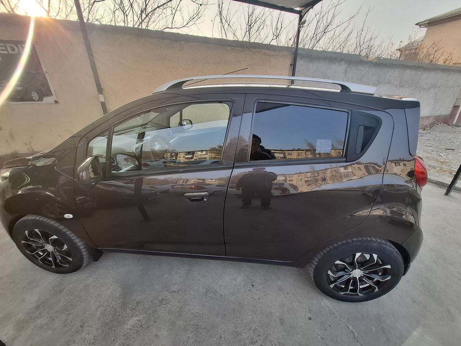 Спарк 4позиция автомат сотилади