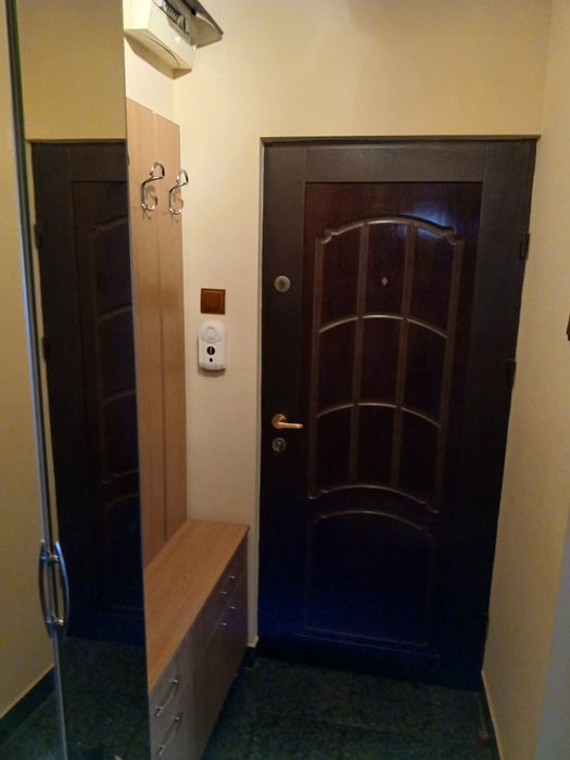 Persoana fizica închiriez apartament 2 camere deva