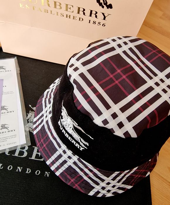 Palarie unisex, logo brodat, super model, import Italia, saculet inclu