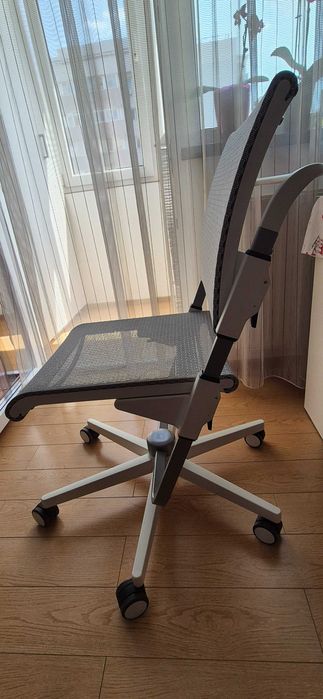 Scaun de birou pentru copii SCOOTER