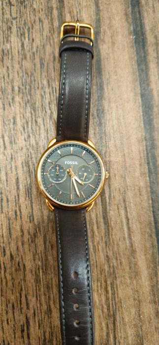 Fossil часовник дамски