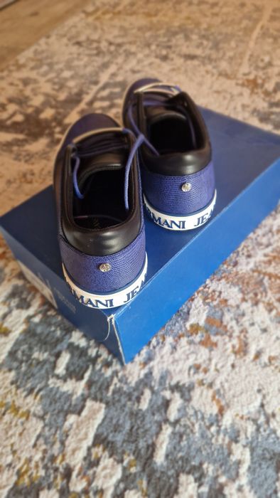 нови дамски обувки Armani