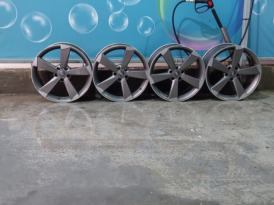 Vând jante pe 19 rotor