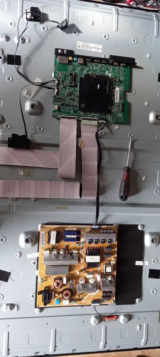 Tv samsuung UE50K6072U