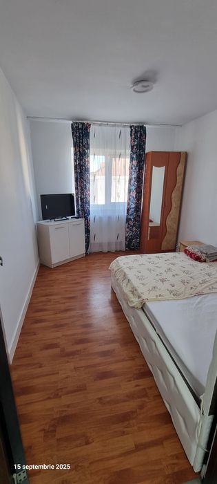 Închiriez Apartament Titu