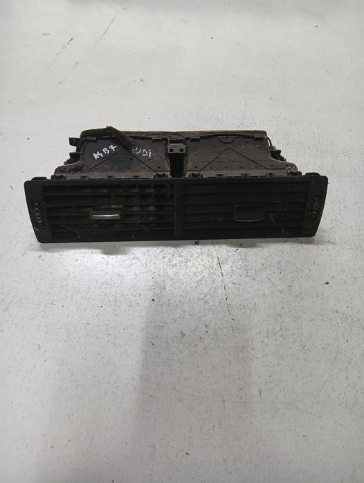Grila De Ventilatie Bord Centrala Audi A4 Iii 8Ec, B7 2004 - 2008, Sed