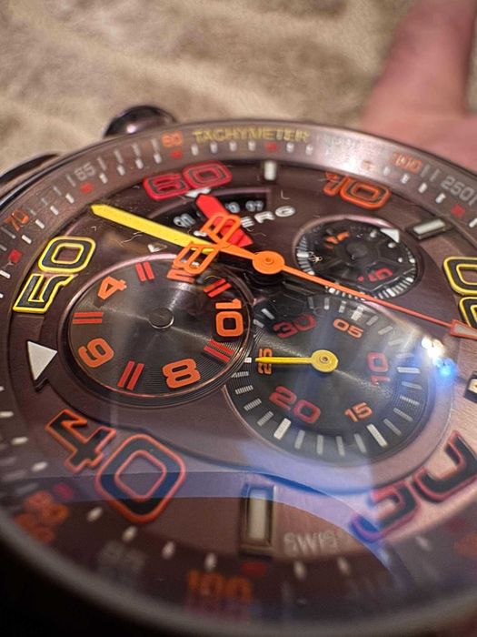 Часовник BOMBERG BOLT-68 Watch Swiss Tachymeter With Chain