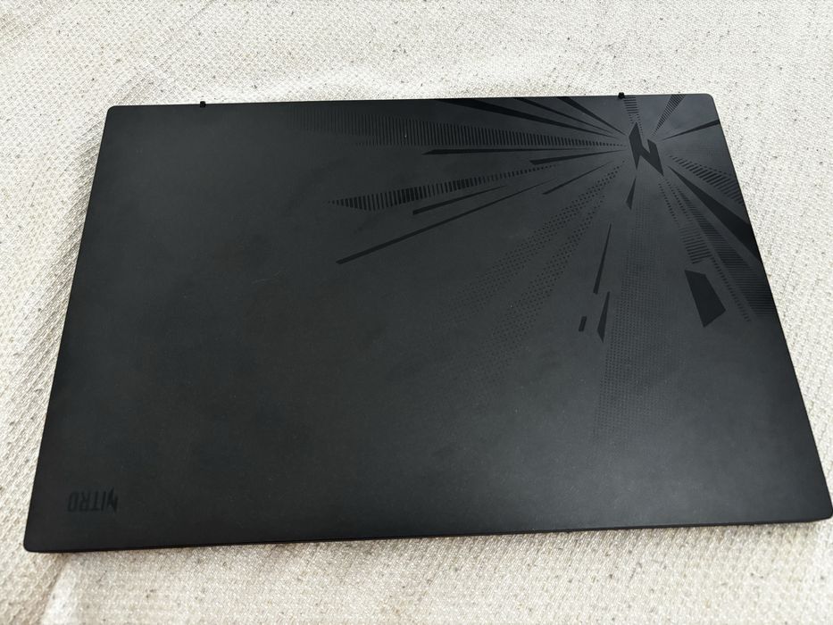 Laptop Gaming Acer Nitro Lite 16 - i5 Gen 13, RTX 3050 6GB, 16GB DDR5, 165Hz (Garanție eMAG)