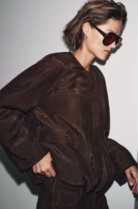 Дамско яке Zara с обло деколте