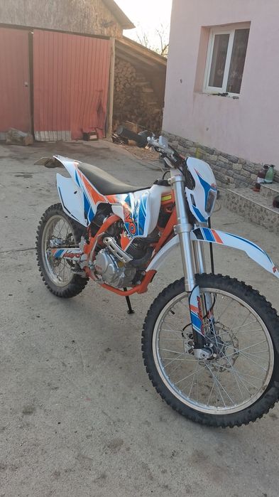 Vând Cross 250 Kayo