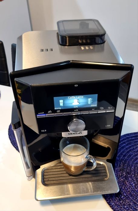 Siemens EQ 9 expresor automat, capucino,late