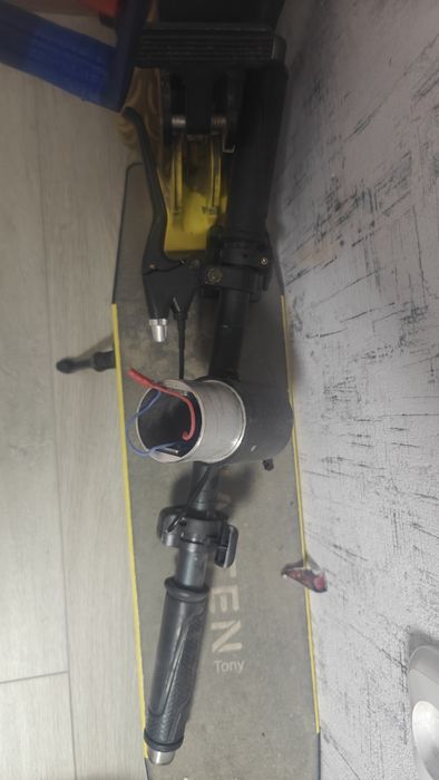 Продам электро самокат