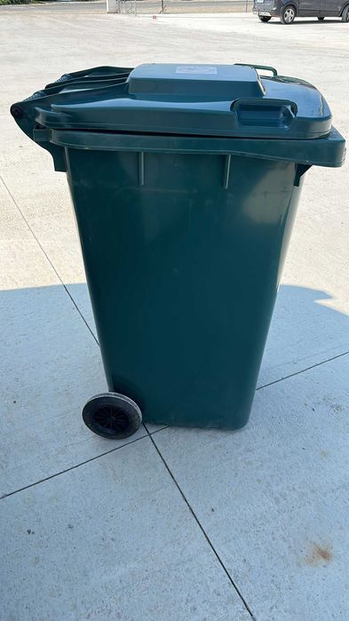 Tomberon deseuri 240 litri