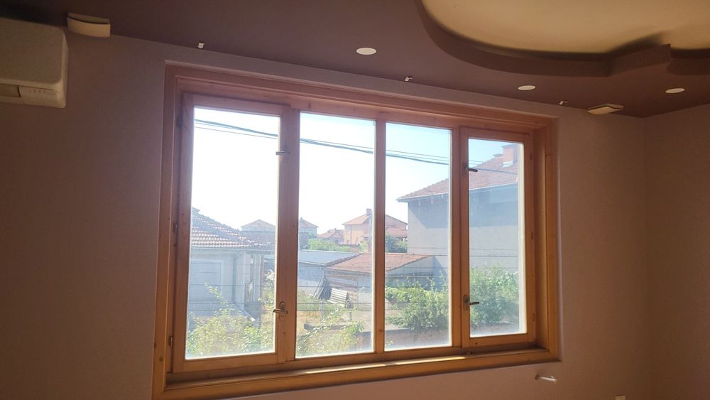 Дървена дограма със стъклопакет