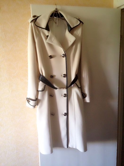 Продам пальто Waggon Paris