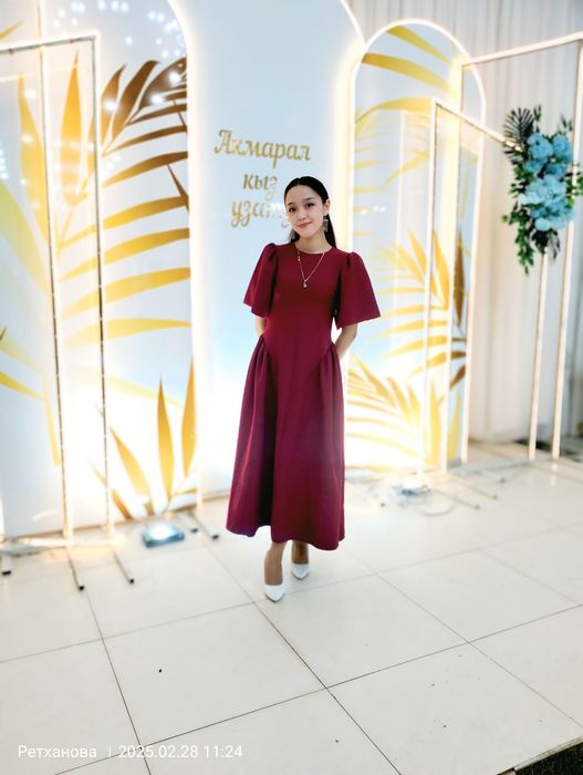 Жаңа көйлек жыртылмаған. Исі жоқ