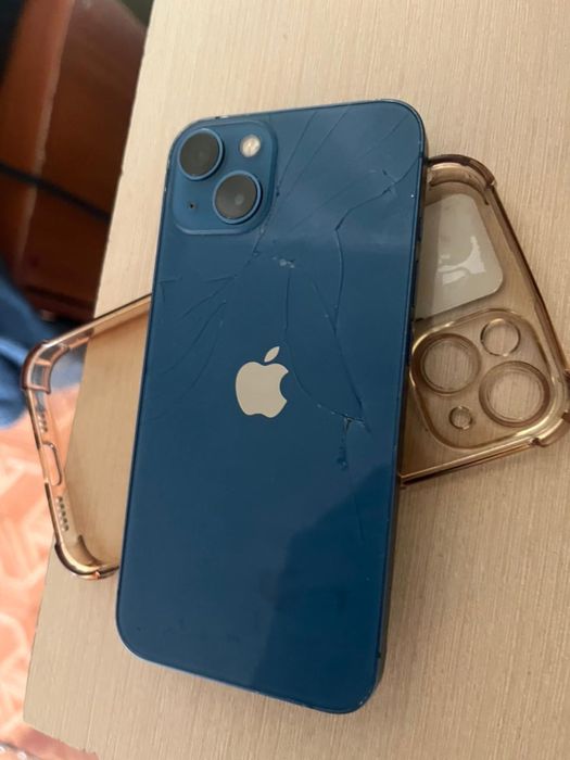 продам iPhone 13 /128Gb