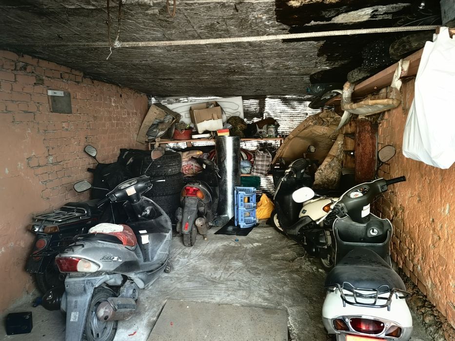 В аренду гараж. Сухой, пустой карпатская, 16 б.