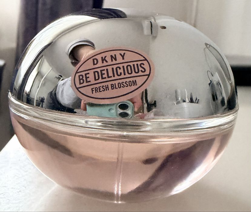 Apa de parfum DKNY fresh blossom 100ml