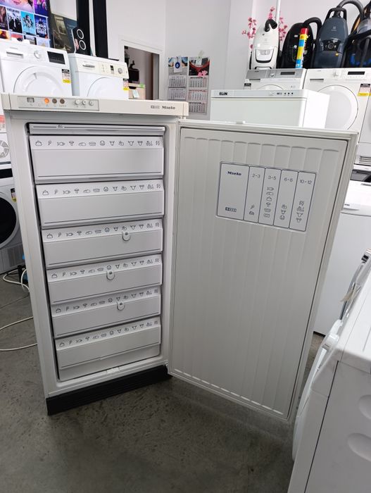 Фризер MIELE Размери 130/60/60см