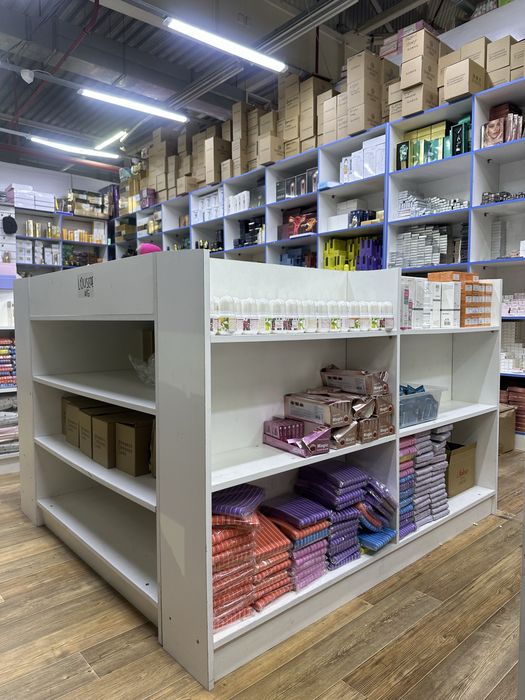 Витринный стелаж