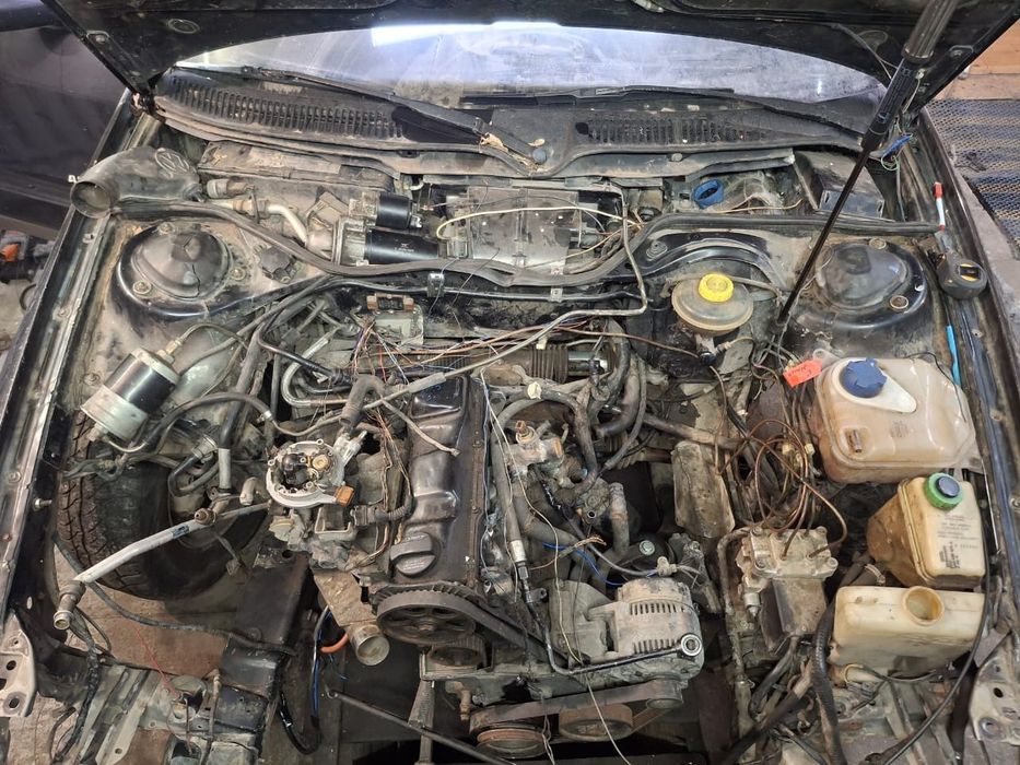 Запчасти на Ауди 100 с4 двигатель 2.8