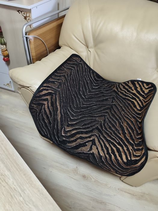 Продавам покривала за дивани