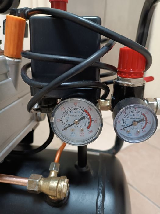 Воздушный компрессор