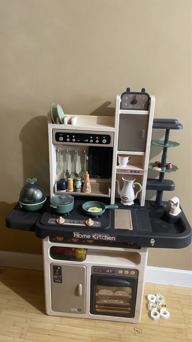 Продам детскую кухню