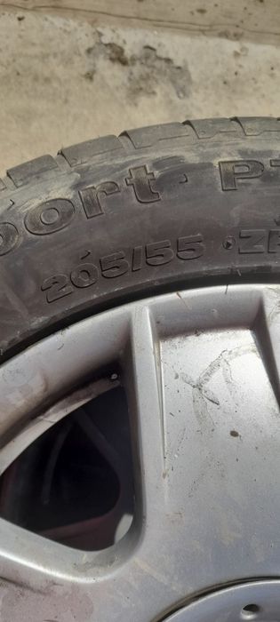 Jenti aluminiu cu cauciucuri de vara