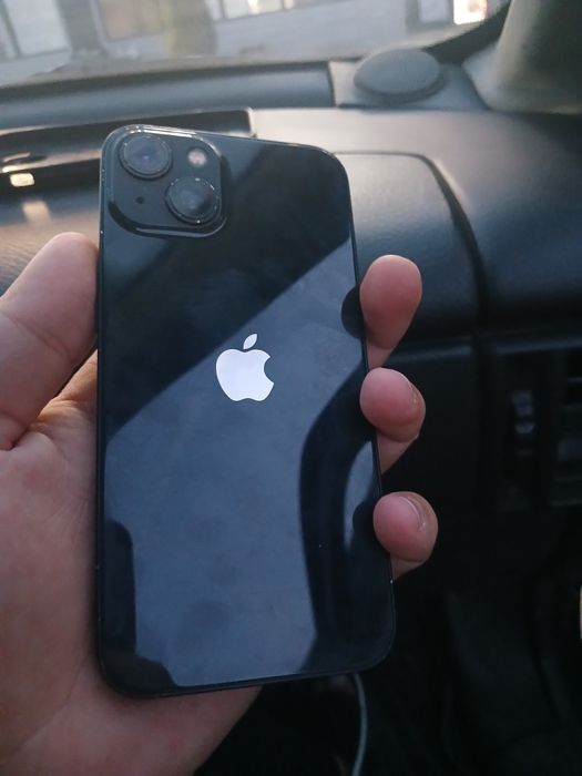 Айфон 13 сатылады