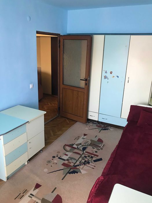 Inchiriez Apartament ultracentral 3 camere