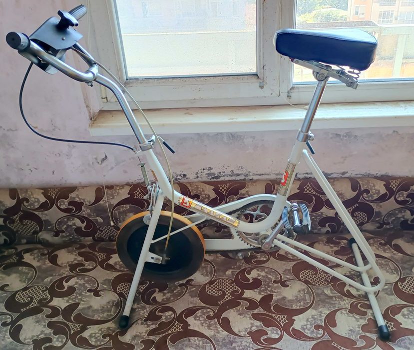 Балкан S Ретро Велоергометър, български винтидж фитнес уред