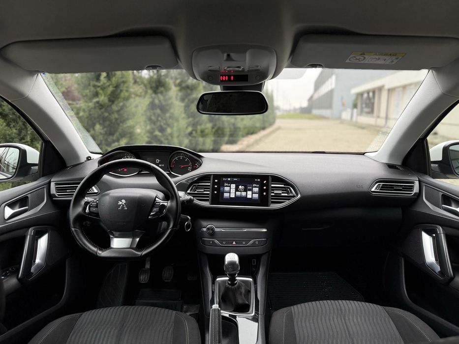 Peugeot 308 II eHdi 120CP 2016 Euro 6 6+1 Trepte Navigatie