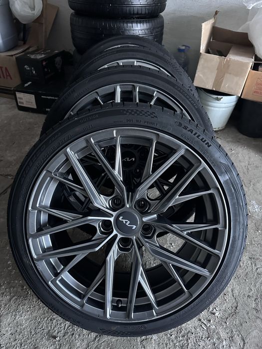 Комплект колес 225/40 R18