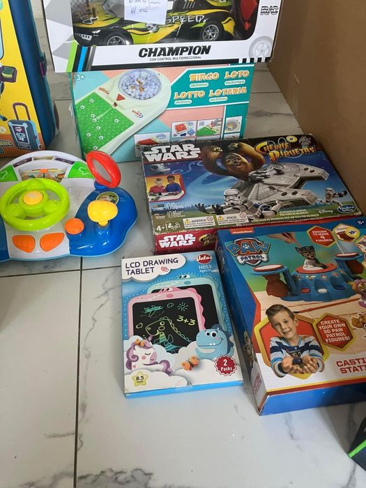 Куп нови играчки за твоето дете!